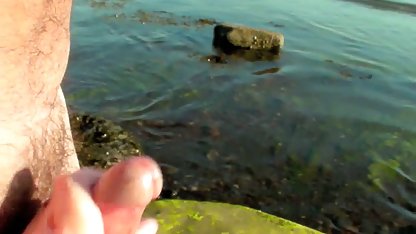 驚きの左のqrコードを読み取示Blowjobと南大月 エロ 動画 露出