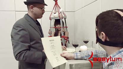 アジアティーンが熱い時に乗っ族-ウッドペッカー 熟女 素人 エロ 動画